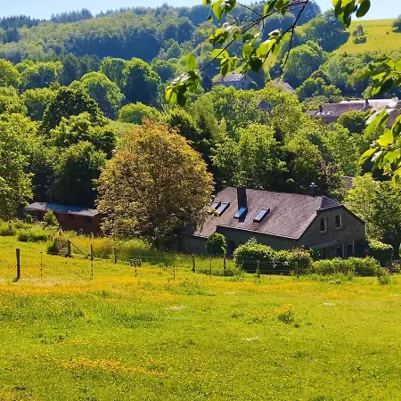 La Petite Maison Dans La Prairie *